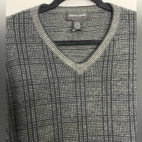 VINTAGE Pierre Cardin plaid print merino wool blend sweater - Picture 6 of 7